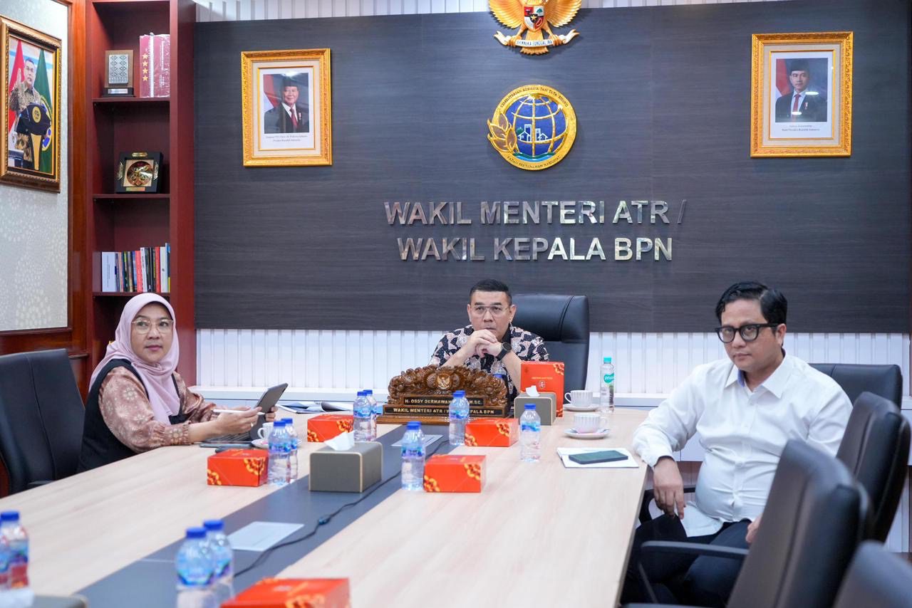 Wamen ATR BPN Ossy Dermawan dalam rapat koordinasi daring.