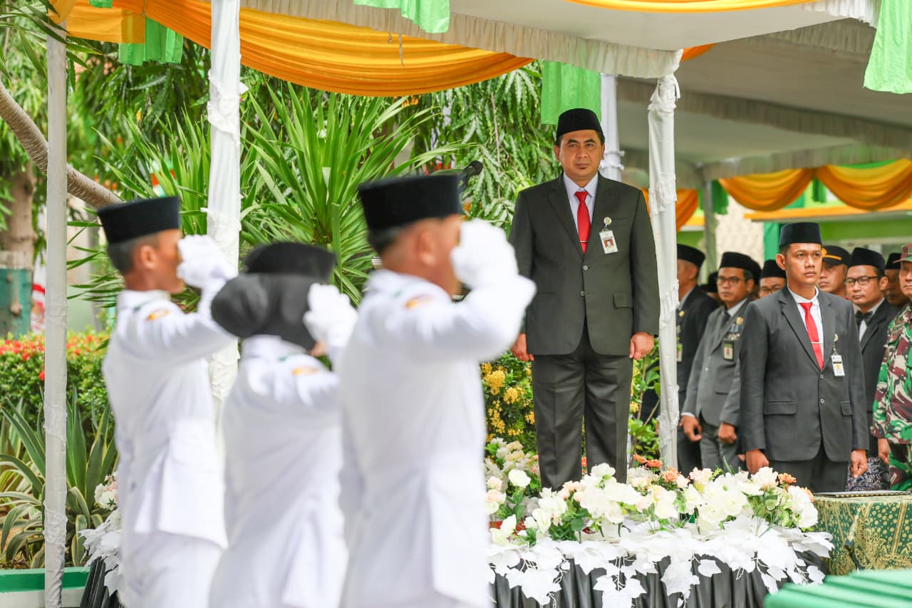 Gus Yasin Pimpin Upacara HAB Kemenag ke-80 di Rembang