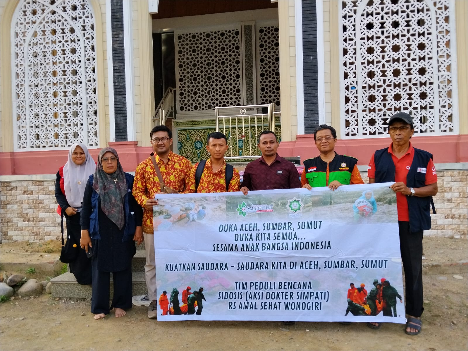 Tim Medis RS Amal Sehat Wonogiri berangkat ke Aceh.