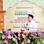Wakil Gubernur Jawa Tengah Gus Yasin memberikan sambutan pada acara haul KH Sa’id bin Armia.