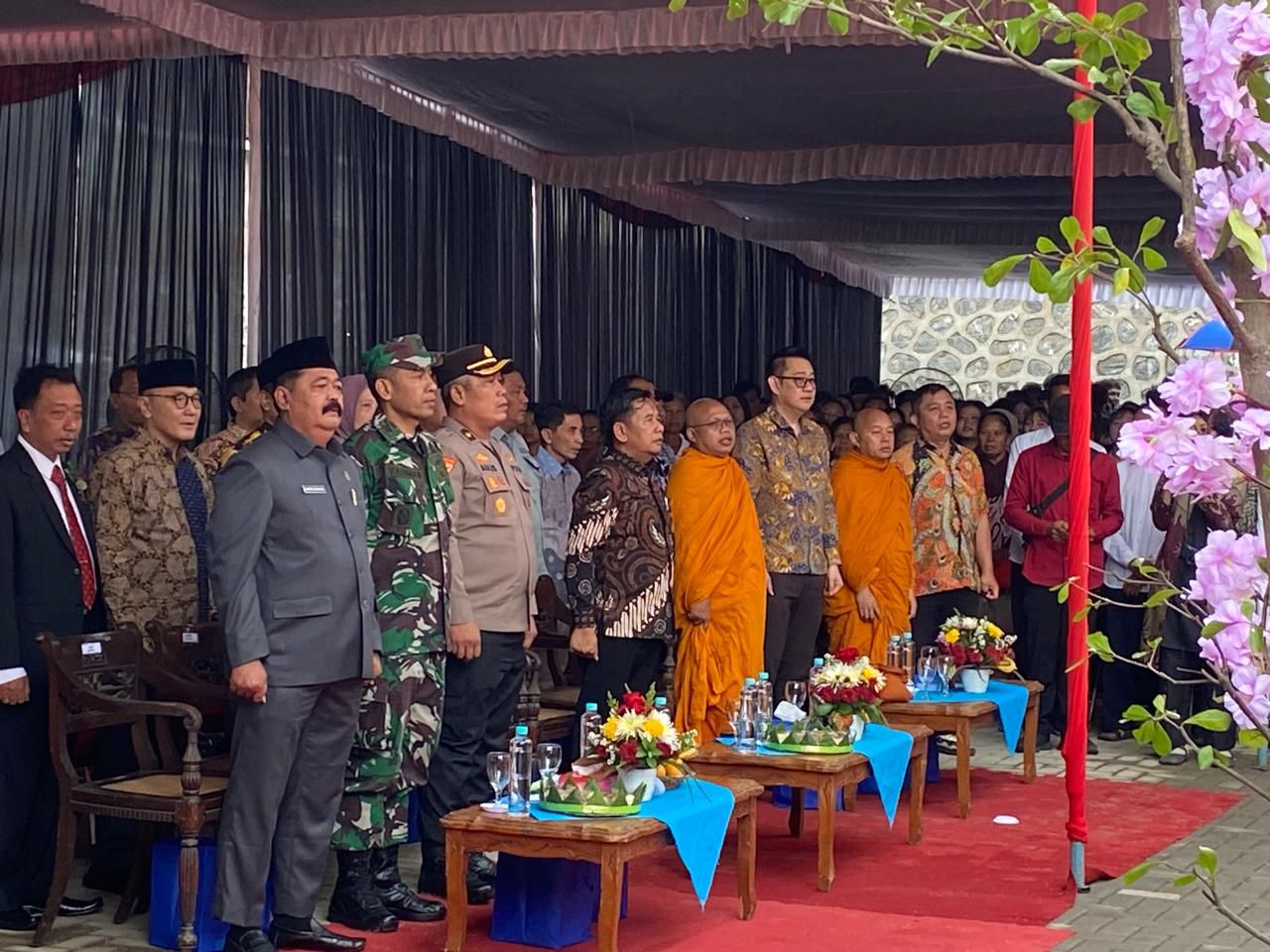 Jajaran Kementerian Agama hadir penuh.
