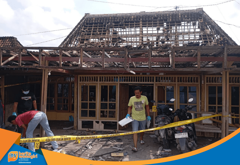Lokasi ledakan petasan Jawa Tengah di Grobogan rusak akibat bahan peledak
