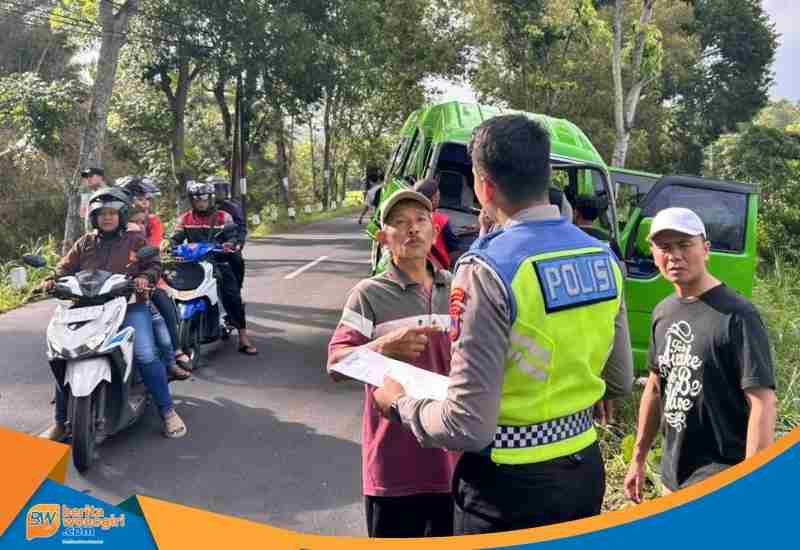 Polisi olah TKP kecelakaan Wuryantoro