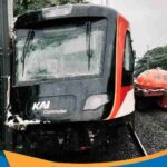 Truk container tertabrak kereta bandara di Stasiun Poris, Tangerang