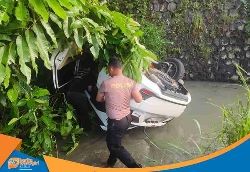 Mobil Honda Mobilio terjun ke jurang di Sidoharjo Wonogiri