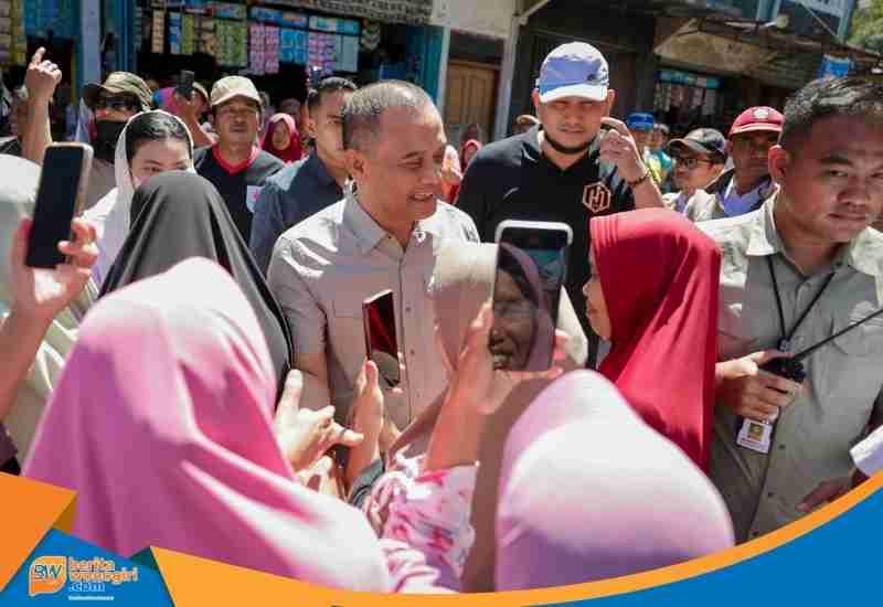 Gubernur Ahmad Luthfi meninjau lokasi longsor Brebes di Desa Cilibur Paguyangan