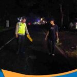 Polisi melakukan penanganan kecelakaan di Purwantoro Wonogiri.