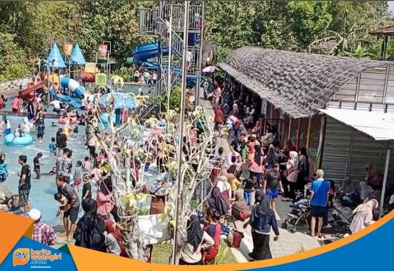 Suasana ramai di Baturraden Banyumas saat libur Lebaran