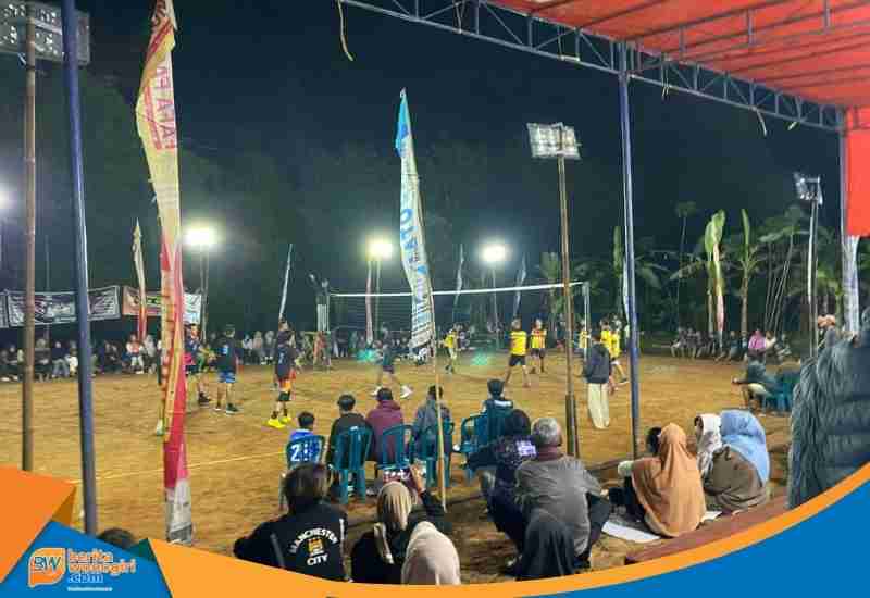 Suasana sportif penonton dukung tim voli favorit di Wonogiri