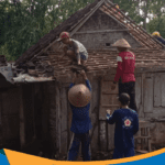 Kerja bakti bedah rumah Mbah Warinem Wonogiri.