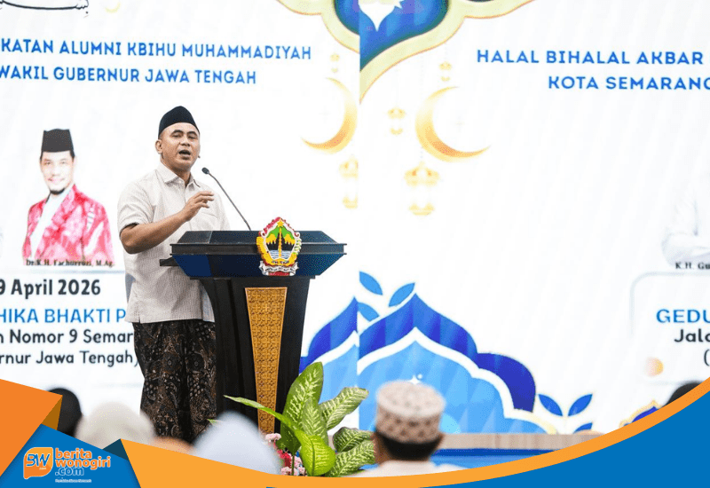 Taj Yasin Maemoen memberikan sambutan di Grhadika Bakti Praja Semarang.