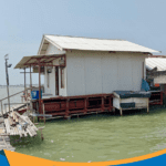 Tampak depan rumah apung bantuan Pemprov Jateng di Sayung.