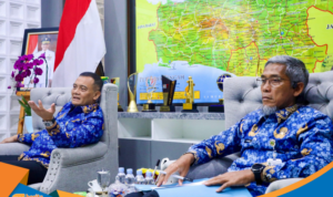 Gubernur Ahmad Luthfi saat memimpin rapat koordinasi.