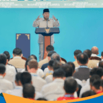 Presiden Prabowo Subianto memberikan pidato kenegaraan di mimbar.