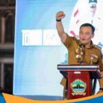 Gubernur Jawa Tengah Ahmad Luthfi memberikan arahan dalam Rembug Pembangunan 2026 di Kudus.