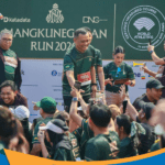 Gubernur Jateng Ahmad Luthfi lari maraton kategori 5K.