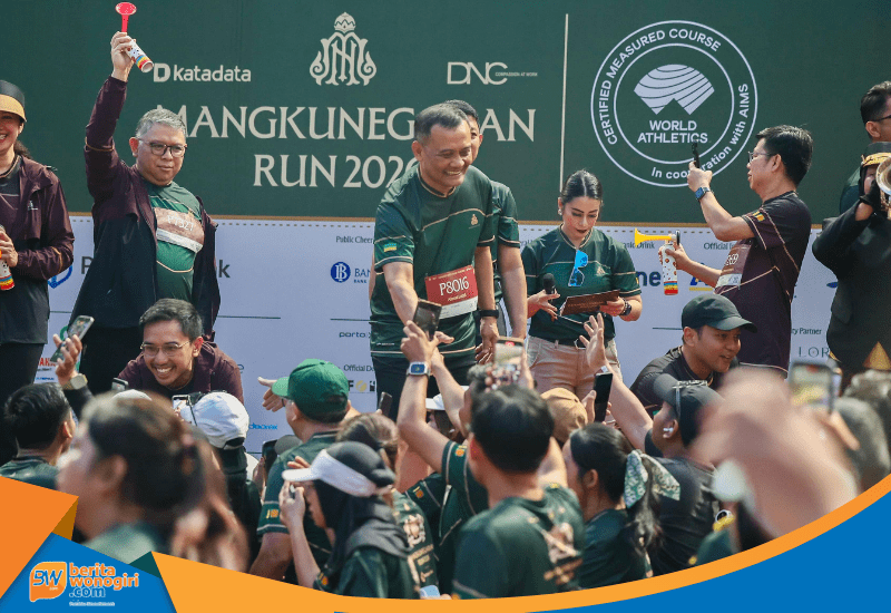 Gubernur Jateng Ahmad Luthfi lari maraton kategori 5K.