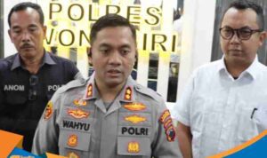 Kapolres Wonogiri AKBP Wahyu Sulistyo memberikan keterangan pers terkait kasus pencurian.