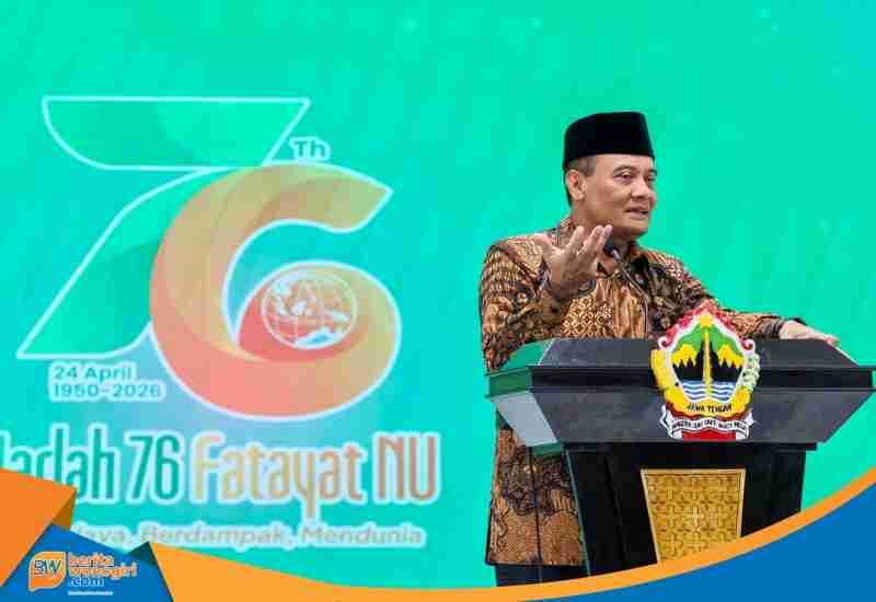 Gubernur Jateng Ahmad Luthfi memberikan pidato pada Harlah Fatayat NU di Gedung Gradhika Bhakti Praja.