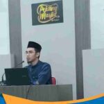 Muhammad Machbub Aozai menyampaikan materi parenting Islami