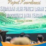 Ahmad Luthfi memimpin rapat koordinasi Lahan Sawah Dilindungi di Semarang.