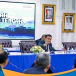 Gubernur Ahmad Luthfi memimpin rapat evaluasi APBD di Kantor Gubernur Jateng.
