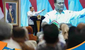 Gubernur Jateng Ahmad Luthfi berbicara dalam Rakor TPID di Gradhika Bhakti Praja.